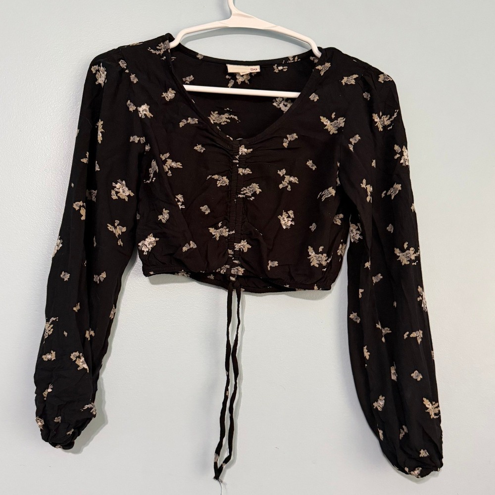 SO Floral Long Sleeve Size XS Crop Top Black V-Neck Drawstring Front 1044